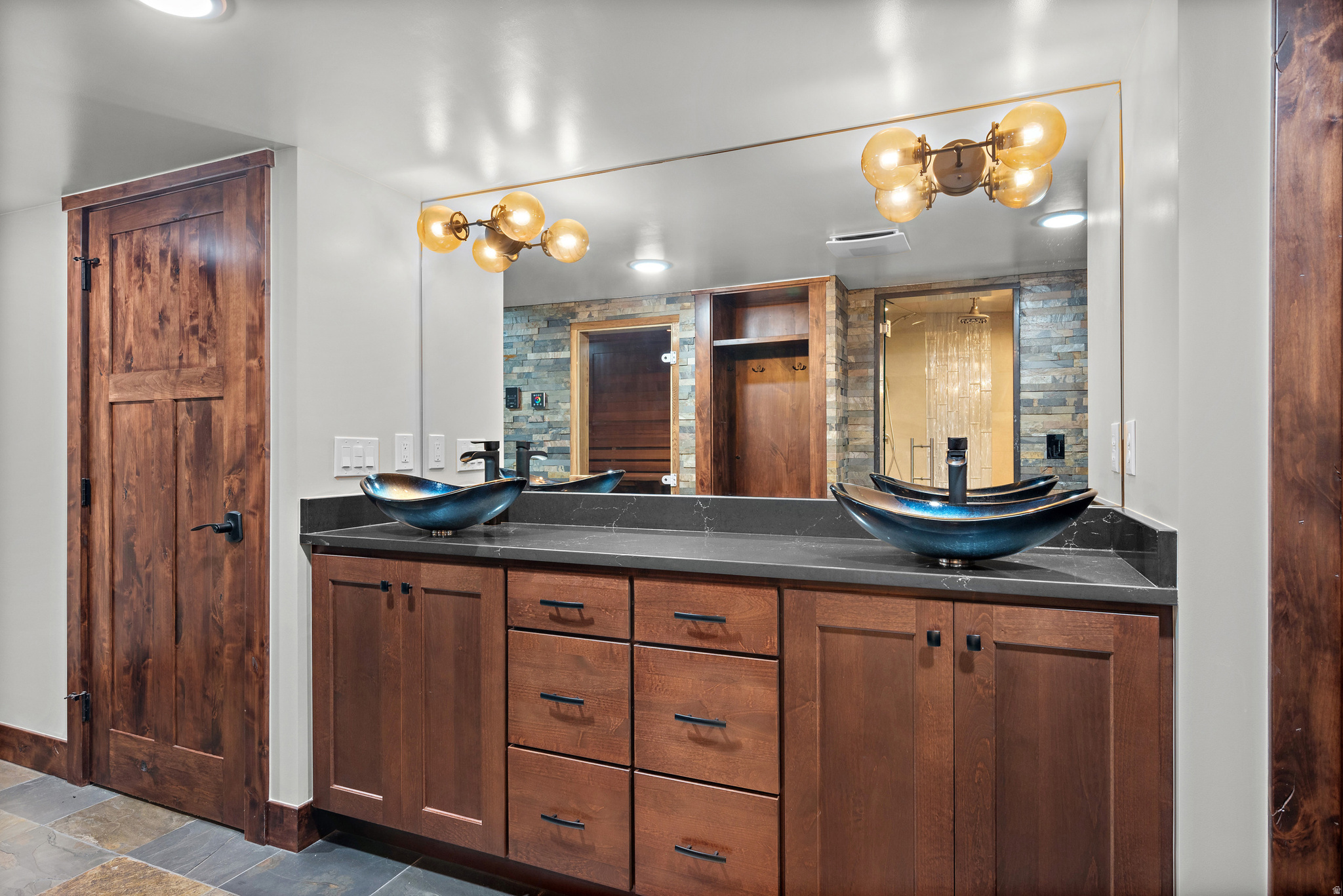 ALPINE COVE - Residential
