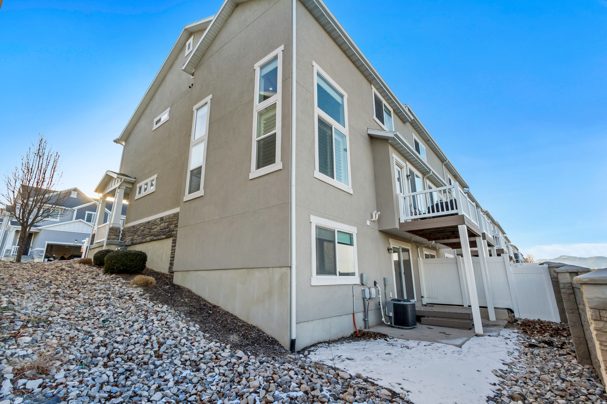 SKY RIDGE - Residential