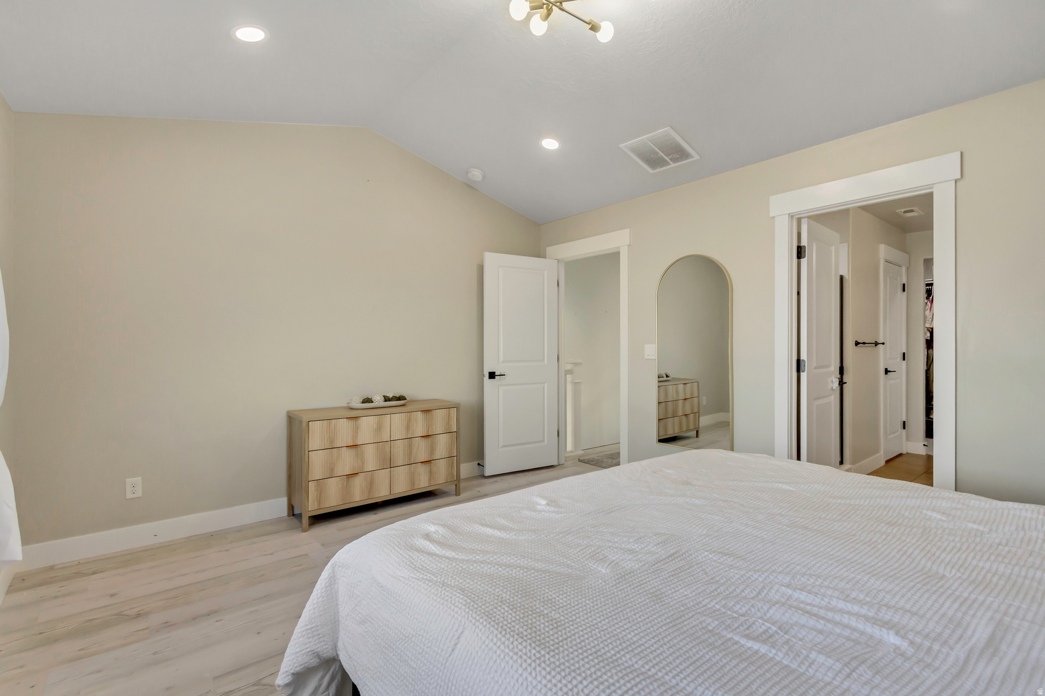 SKY RIDGE - Residential