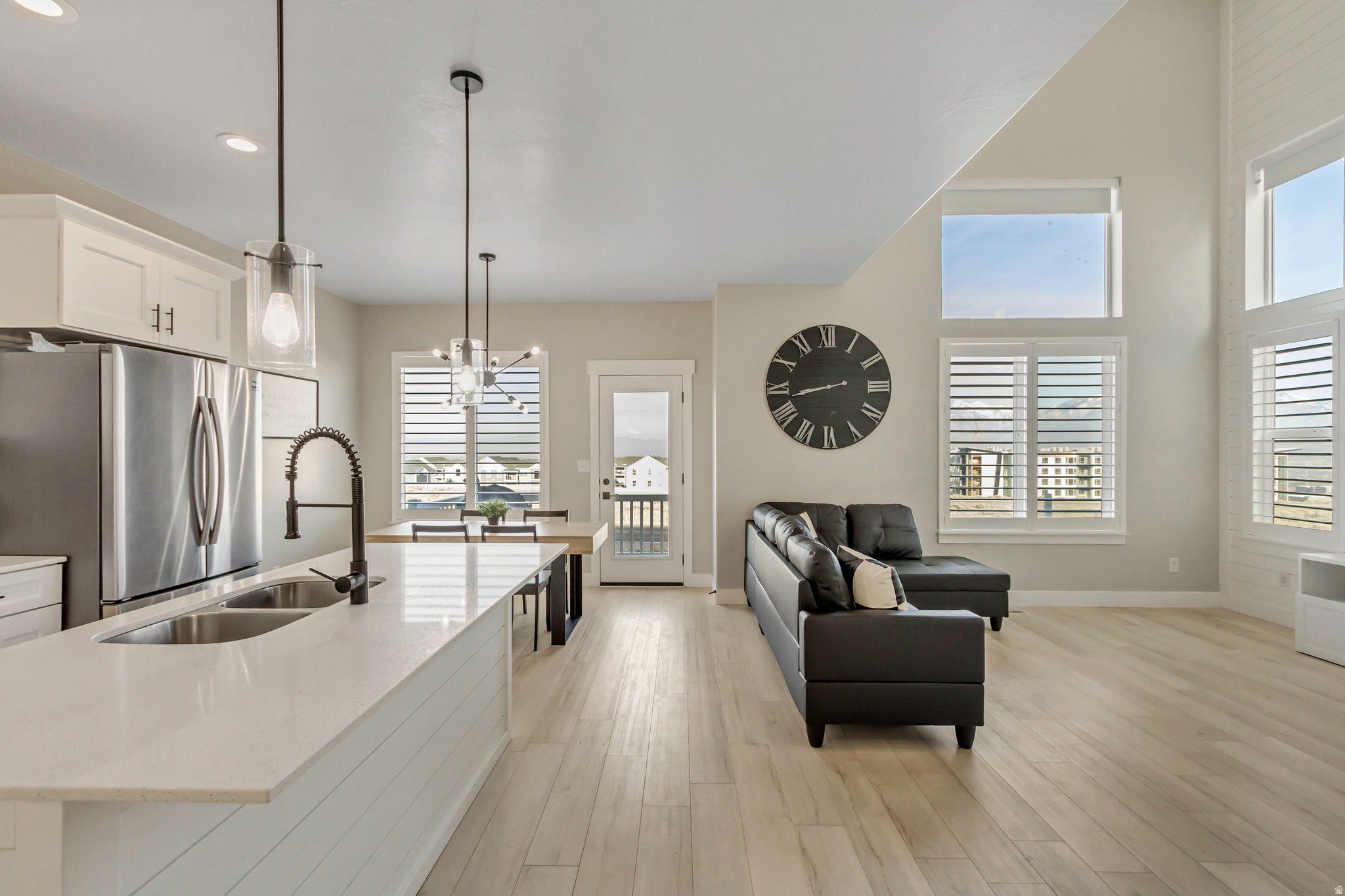 SKY RIDGE - Residential