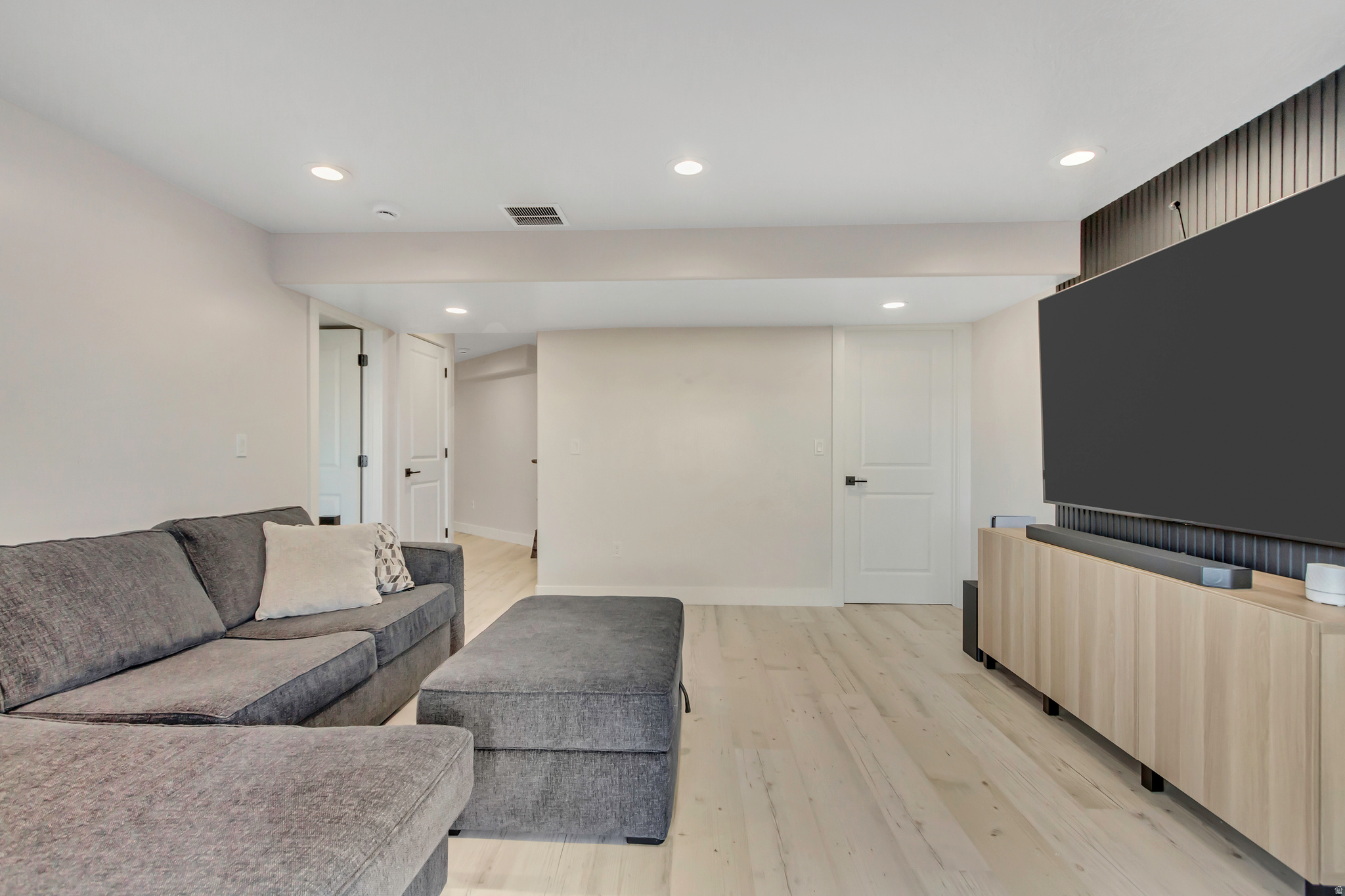 SKY RIDGE - Residential