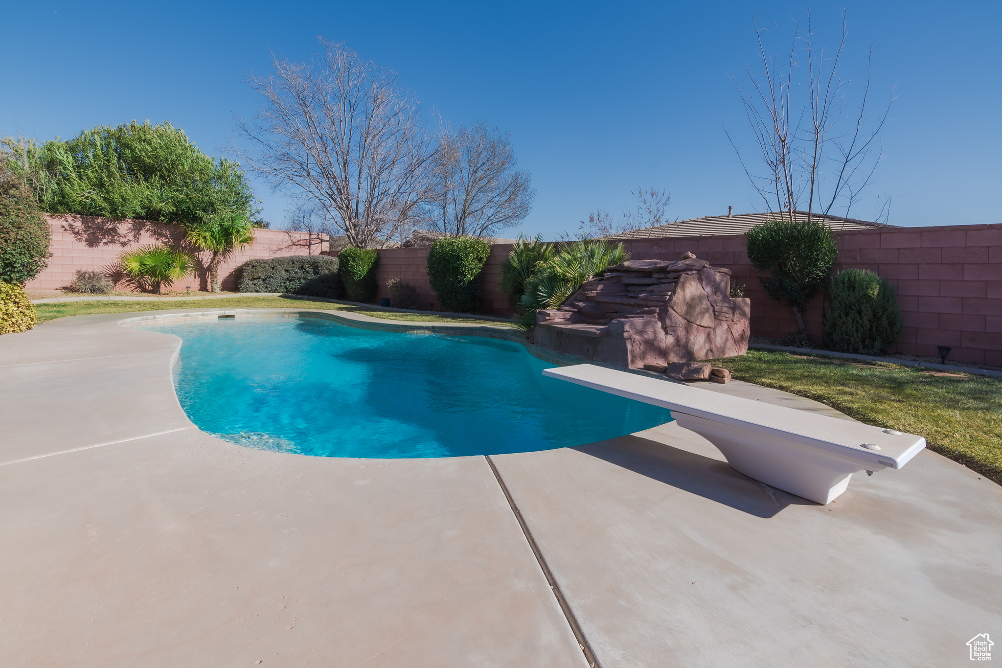 3246 E Hidden Springs Dr, Washington, Utah image 2