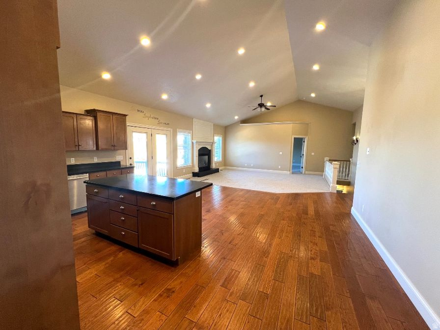 PROVIDENCE HIGHLANDS - Residential