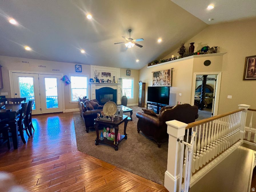 PROVIDENCE HIGHLANDS - Residential