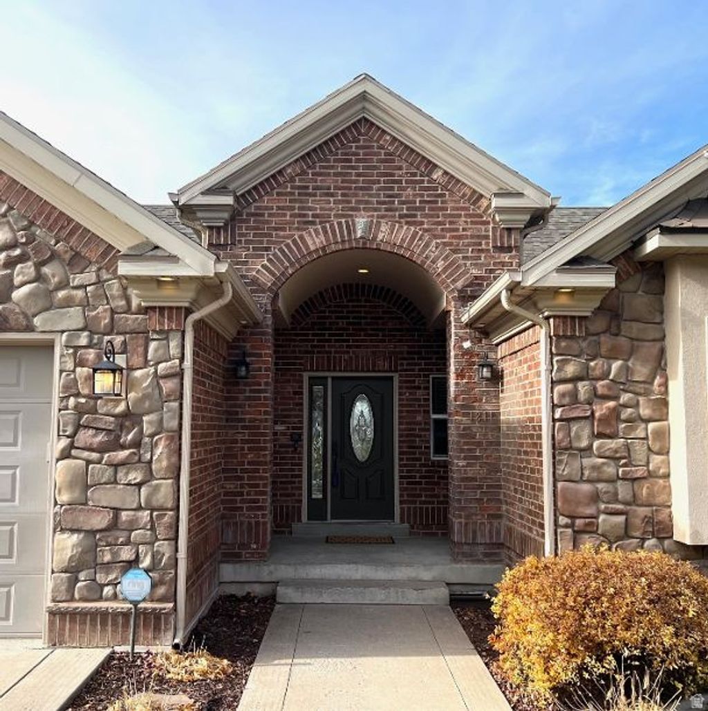 Photo of 1211 GRANDVIEW DR, Providence, UT 84332 (MLS # 2122236)