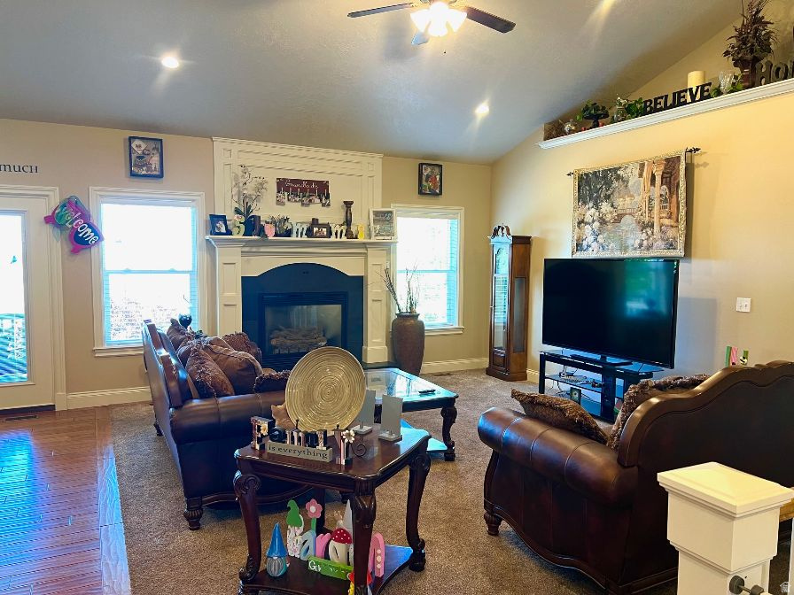 PROVIDENCE HIGHLANDS - Residential