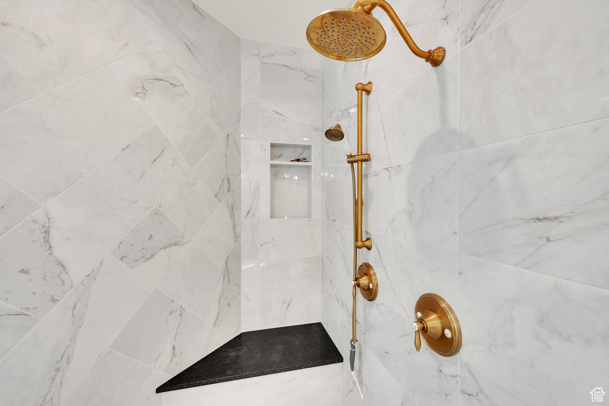 GRANITE GLEN - Residential