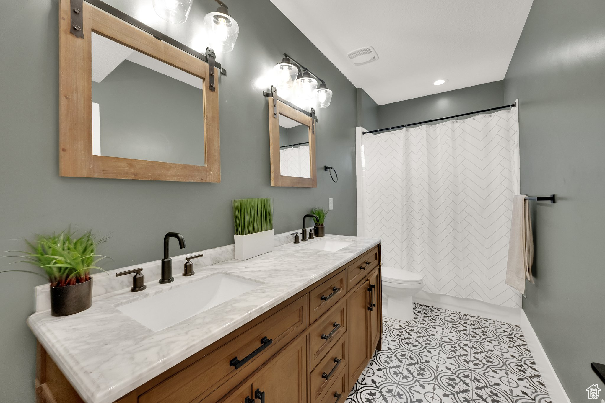 GRANITE GLEN - Residential