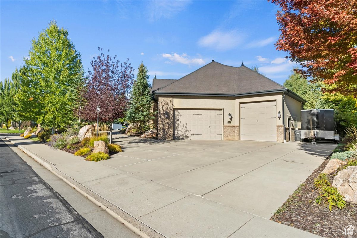 COTTONWOOD HILLS - Residential