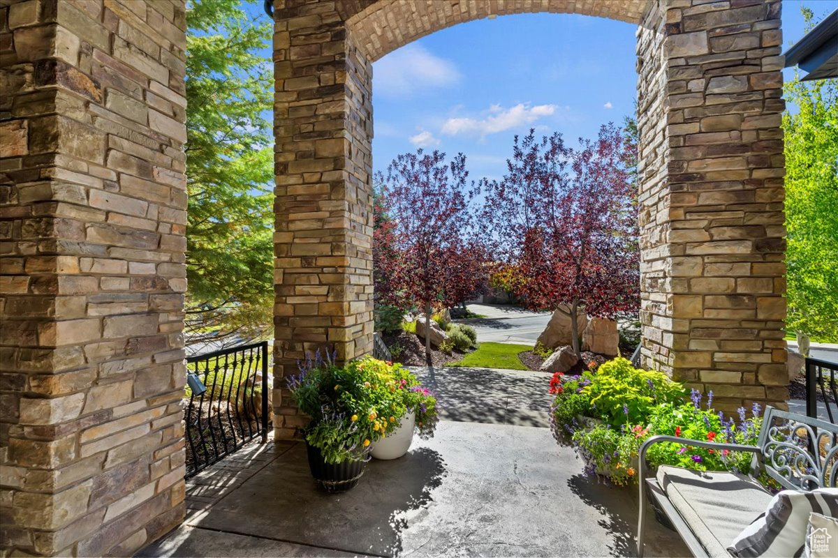 COTTONWOOD HILLS - Residential