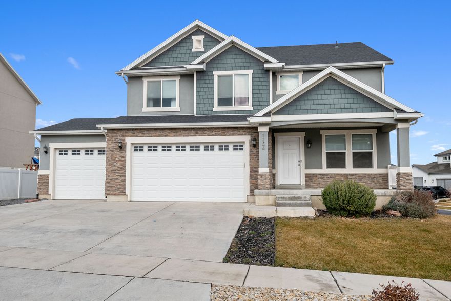 *** Multiple Offers asking for all offers by 1/12 at 3pm** Welcome to your new home in Saratoga Springs. The home features 4 bedrooms and 2.5 bathrooms. The main level includes a kitchen with quartz countertops and a great room with a fireplace and two-story windows that bring in warm natural light. The top floor has your bedrooms, with the primary bedroom suite featuring a separate soaking tub and shower. The basement is unfinished, with plans for a bathroom and room to grow as you need. Large 3-car garage and RV parking. The neighborhood in Mt. Saratoga is great, with shopping and the highway nearby. Bring us your best offer. Mortgage savings may be available for buyers of this listing. Please ask the listing agent for info.