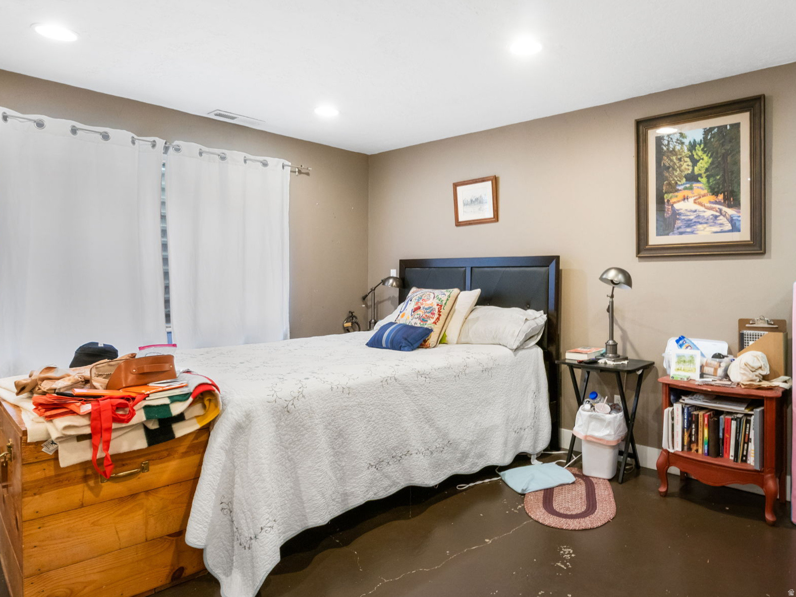 KINGS CROSSING - Residential