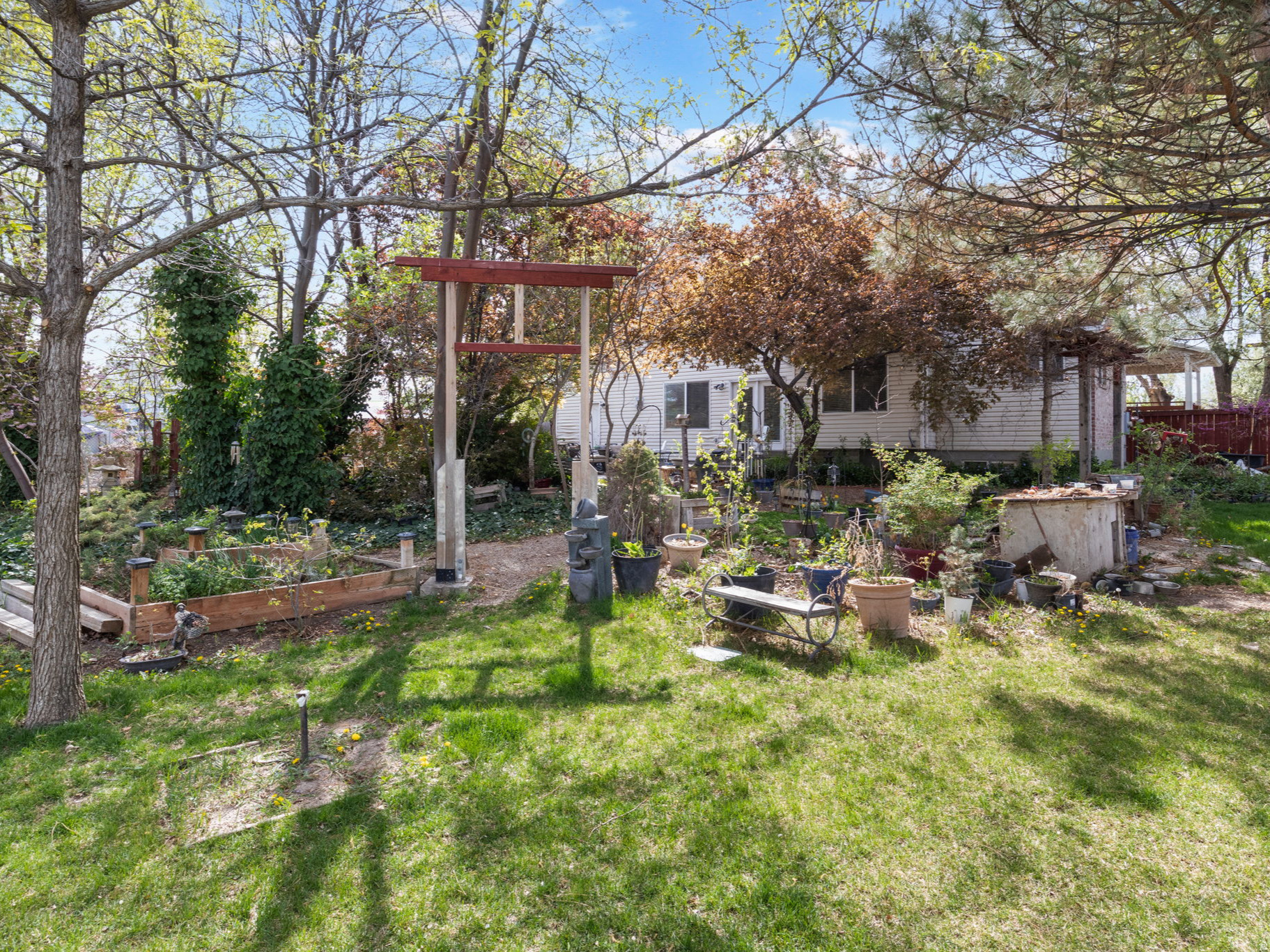 KINGS CROSSING - Residential