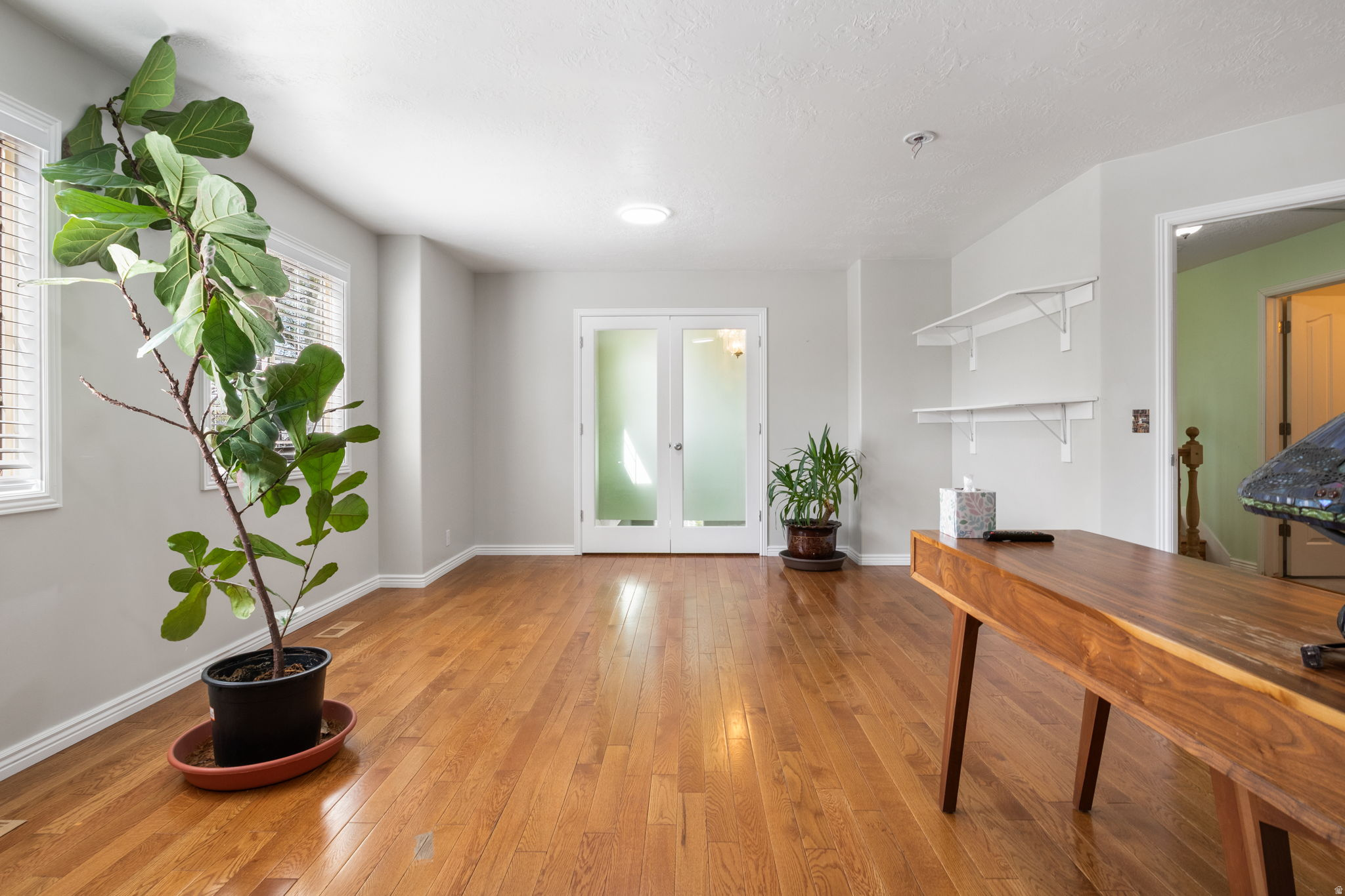 KINGS CROSSING - Residential