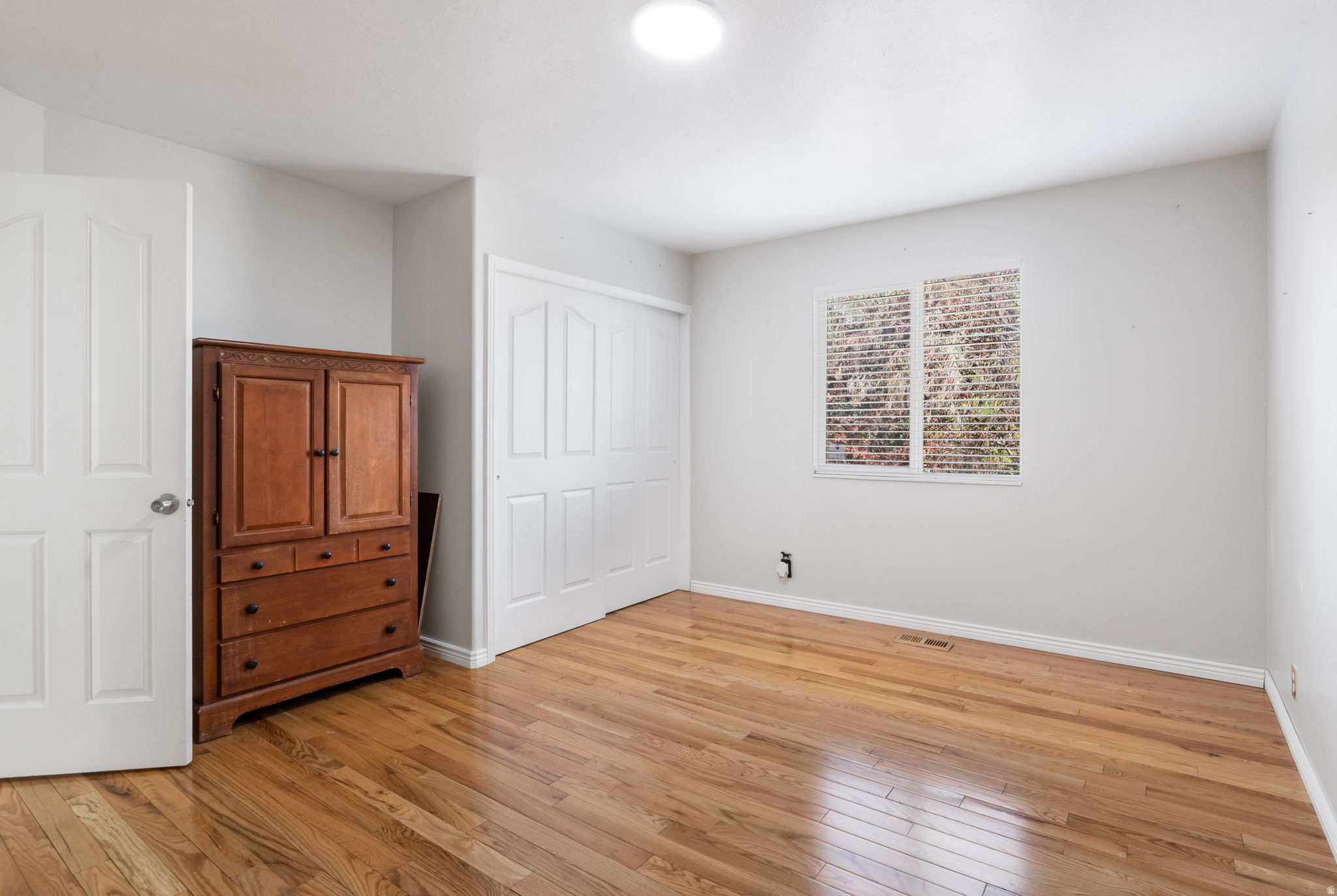 KINGS CROSSING - Residential