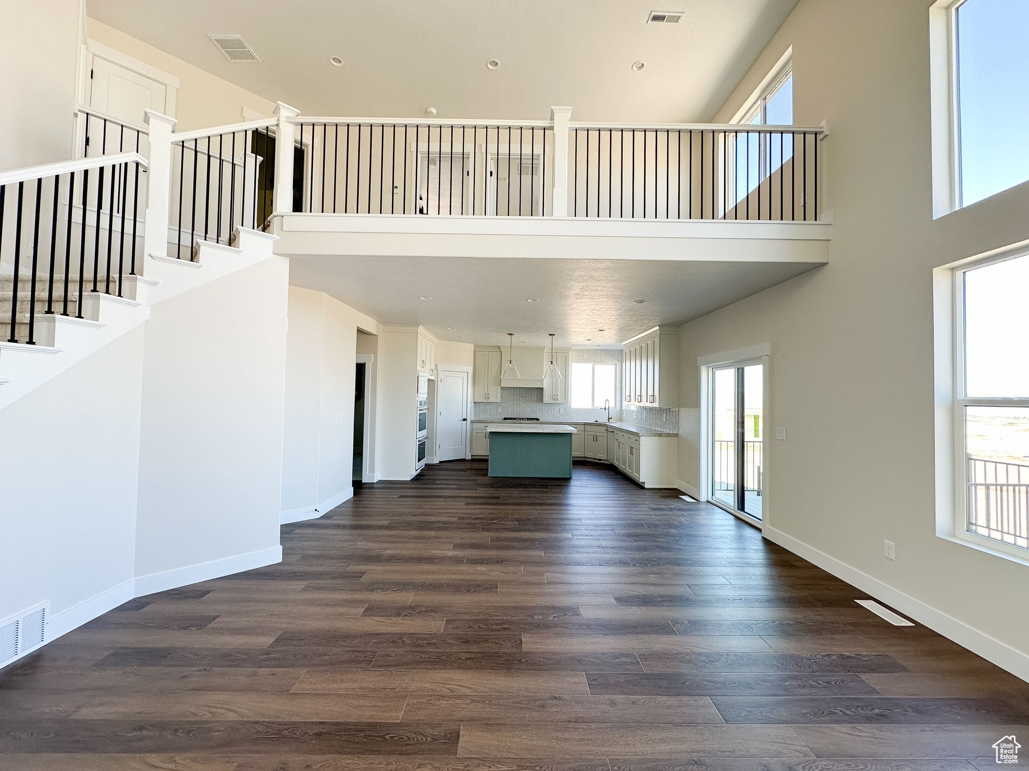 OVERLAKE ESTATES - Residential