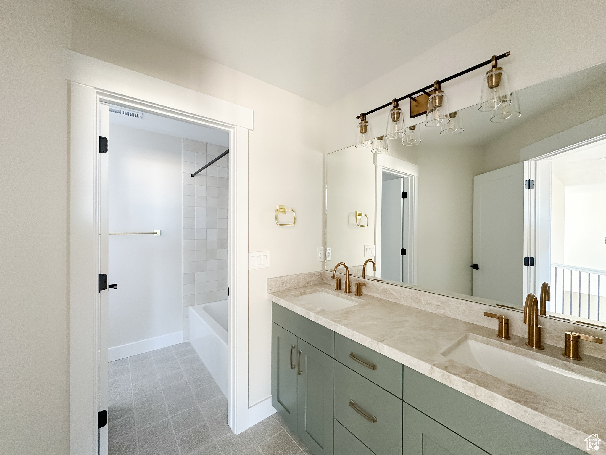 OVERLAKE ESTATES - Residential