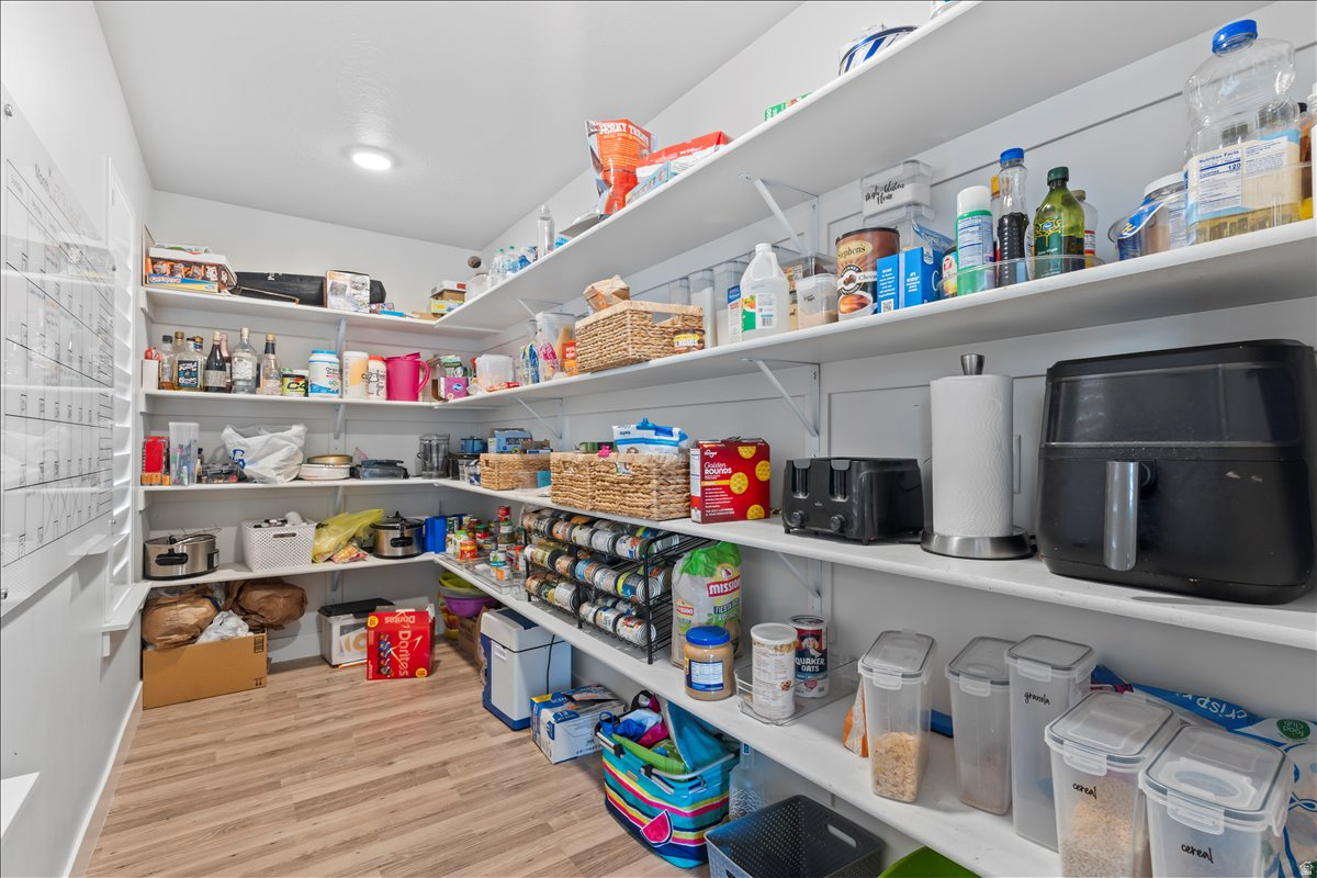 BRANDON PARK - Residential