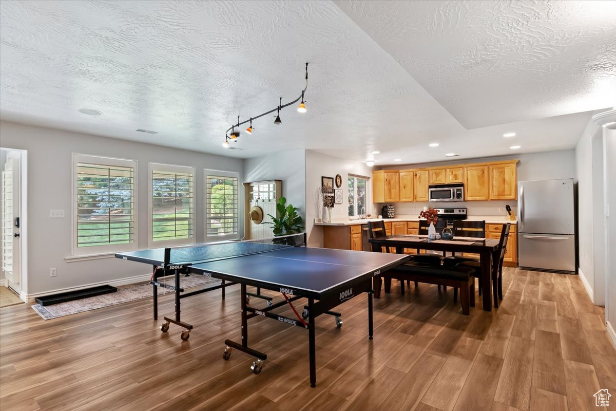 TRAPPER'S POINTE - Residential