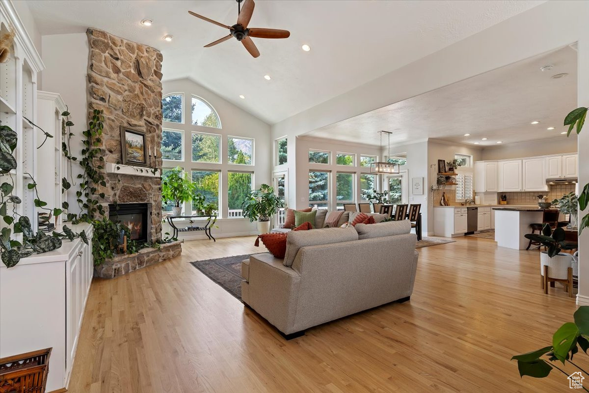 TRAPPER'S POINTE - Residential