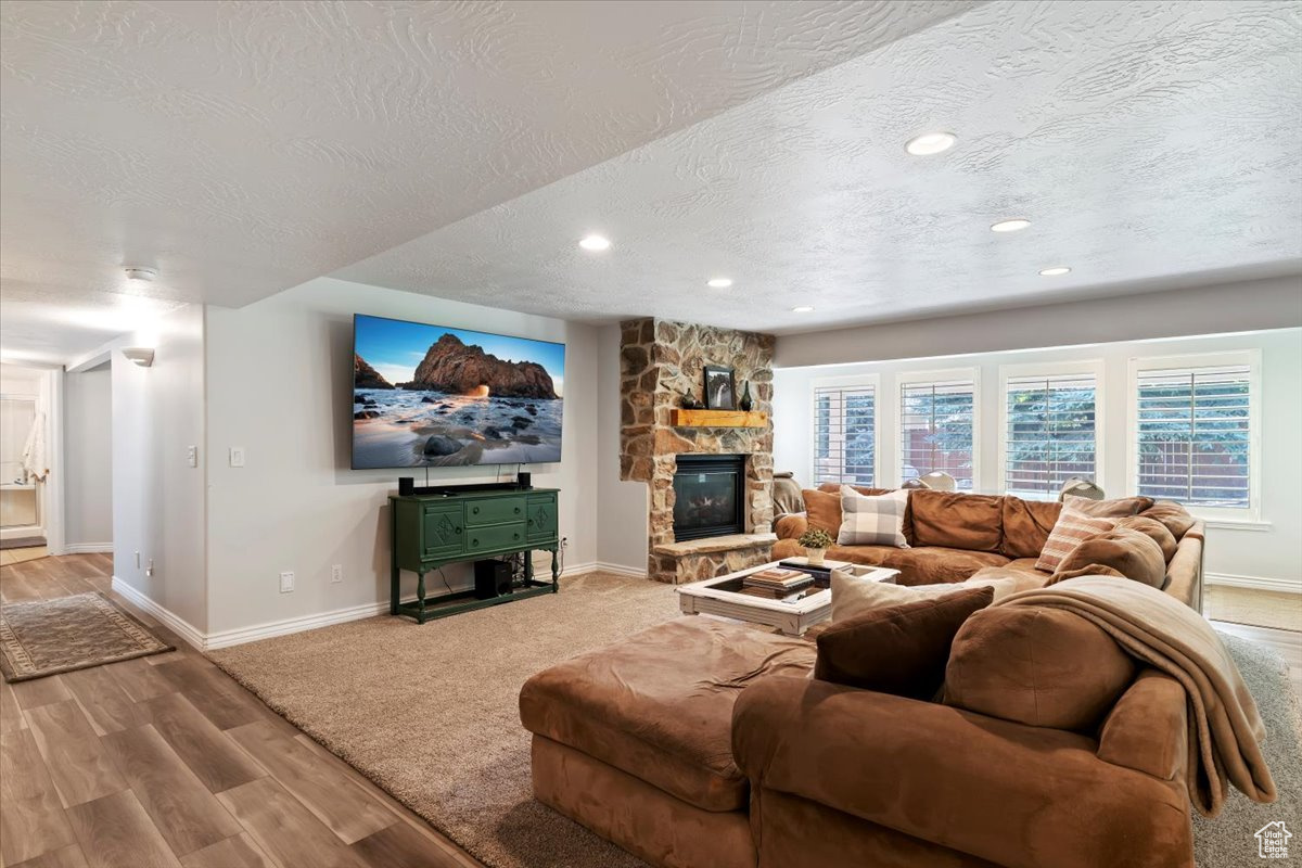 TRAPPER'S POINTE - Residential