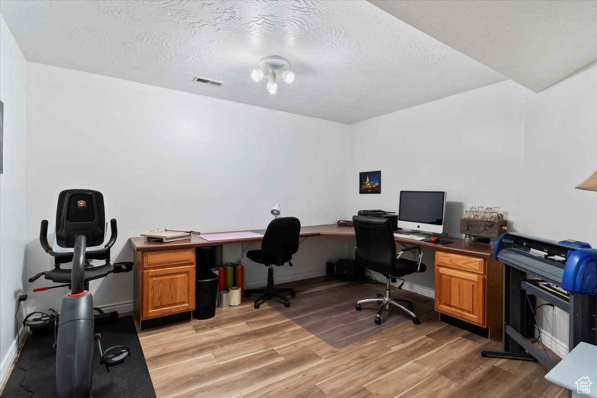 TRAPPER'S POINTE - Residential