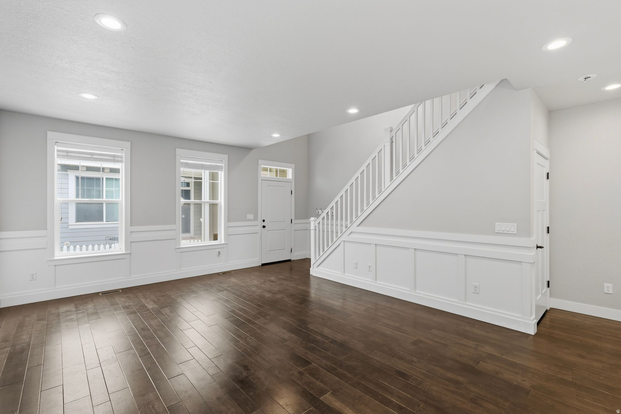 CHESHAM VILLAGE - Residential