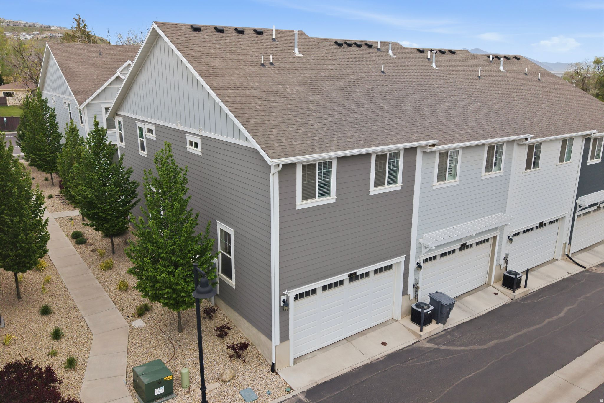 CHESHAM VILLAGE - Residential