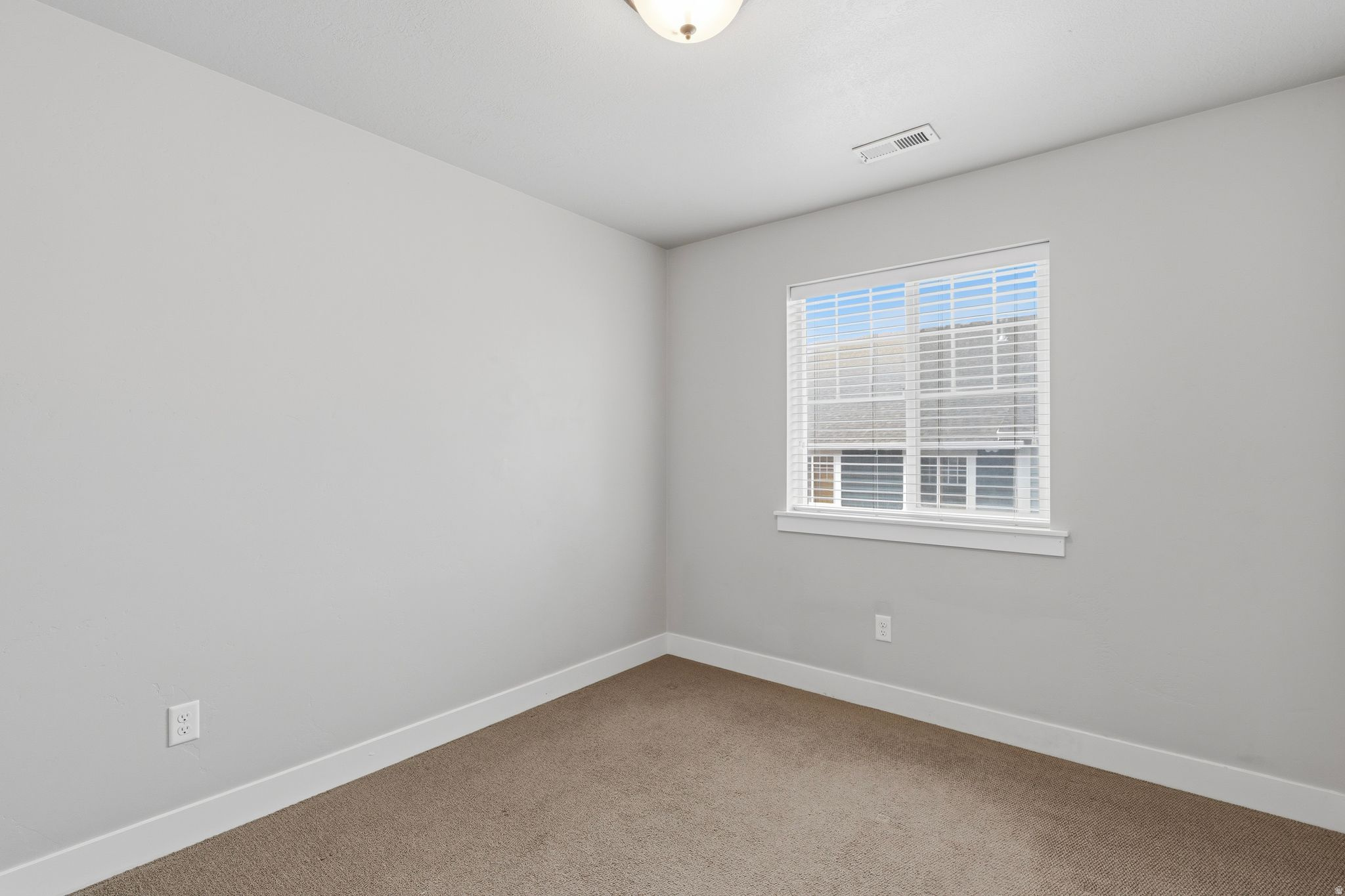 CHESHAM VILLAGE - Residential