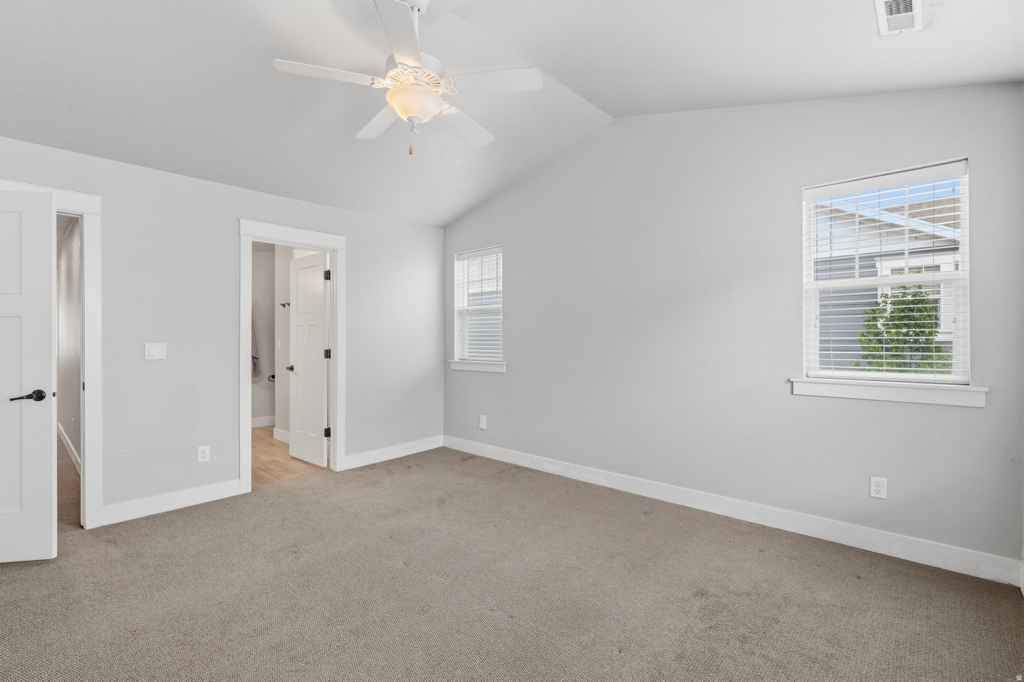 CHESHAM VILLAGE - Residential