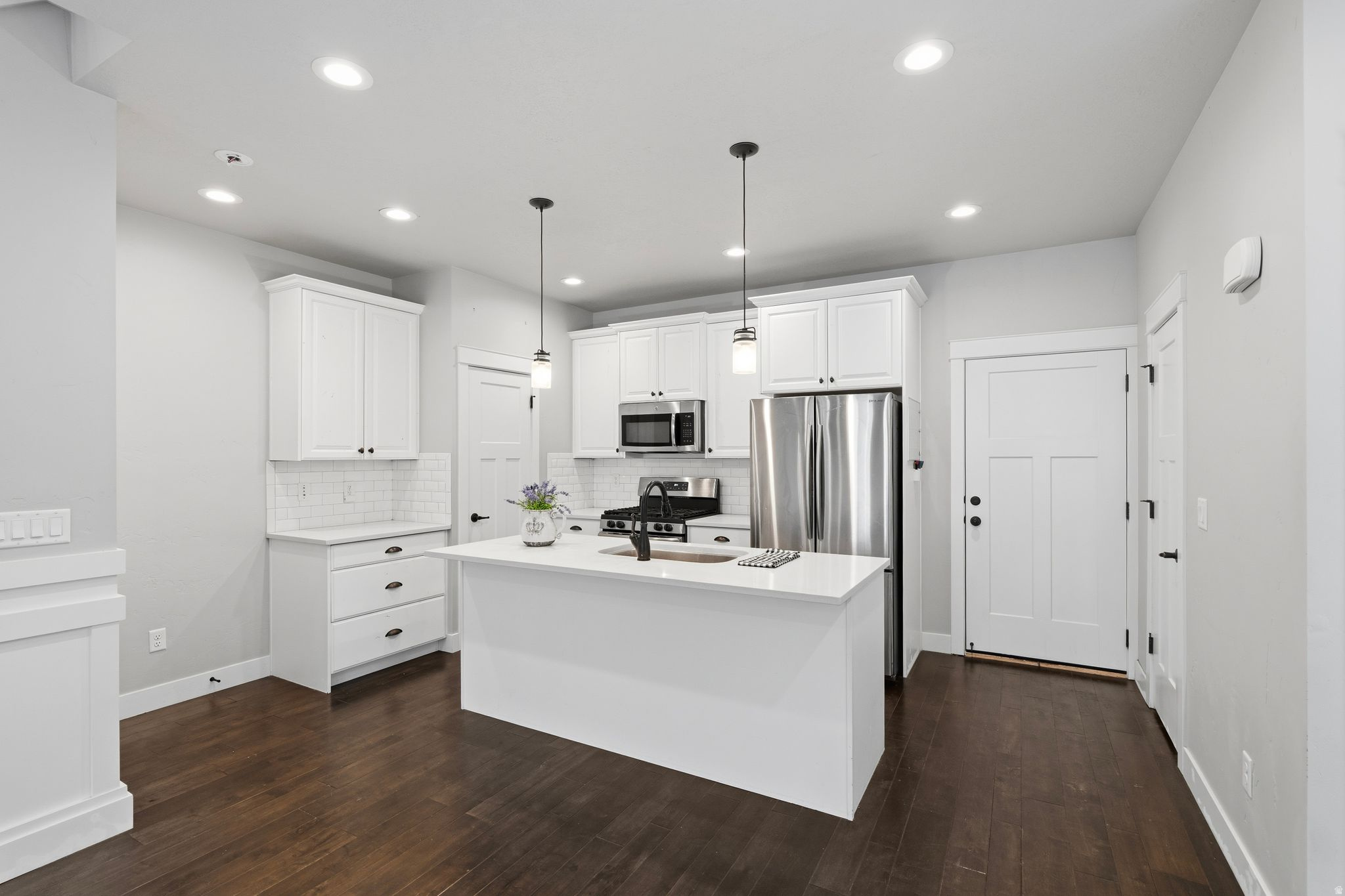 CHESHAM VILLAGE - Residential