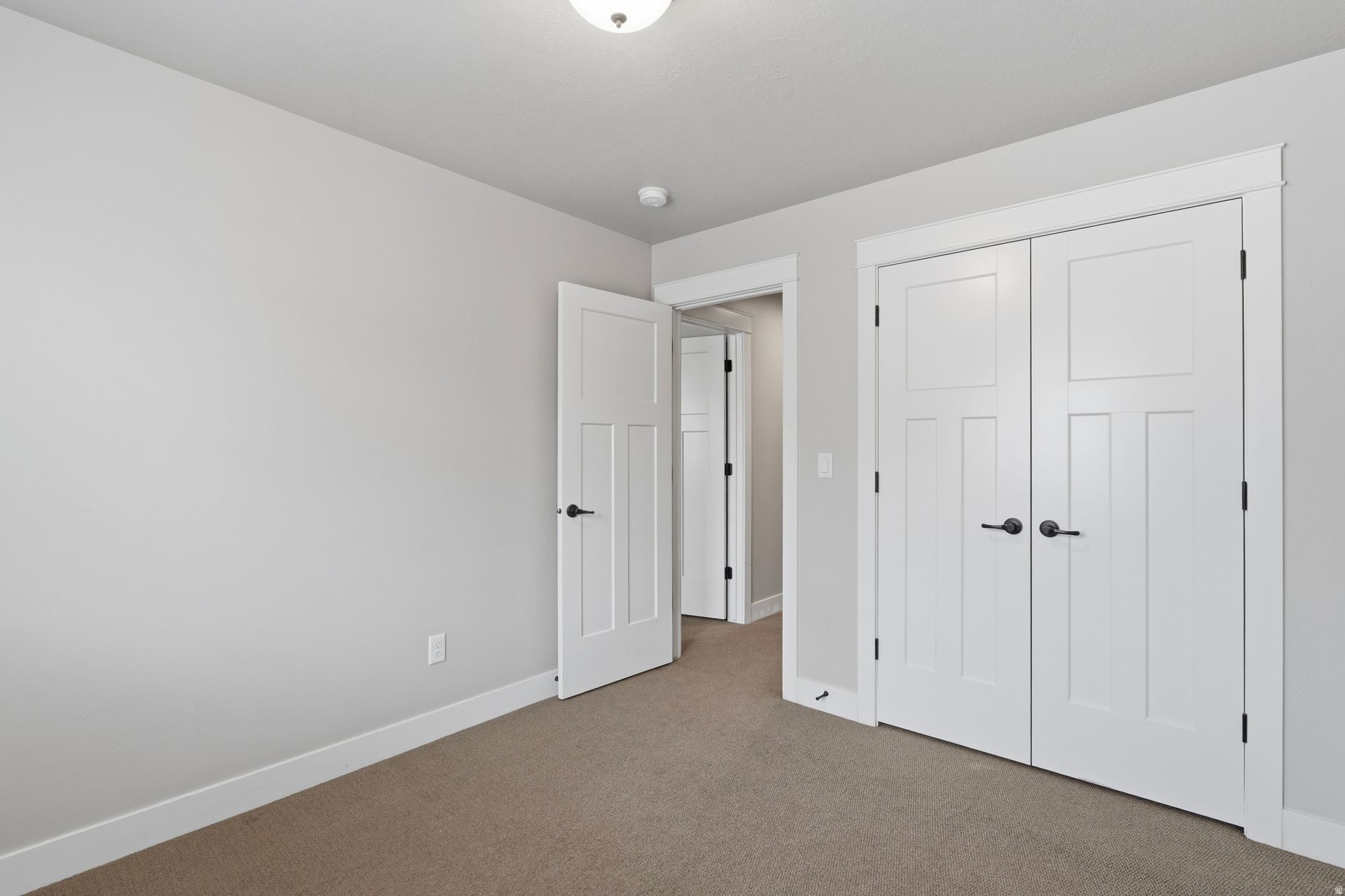 CHESHAM VILLAGE - Residential