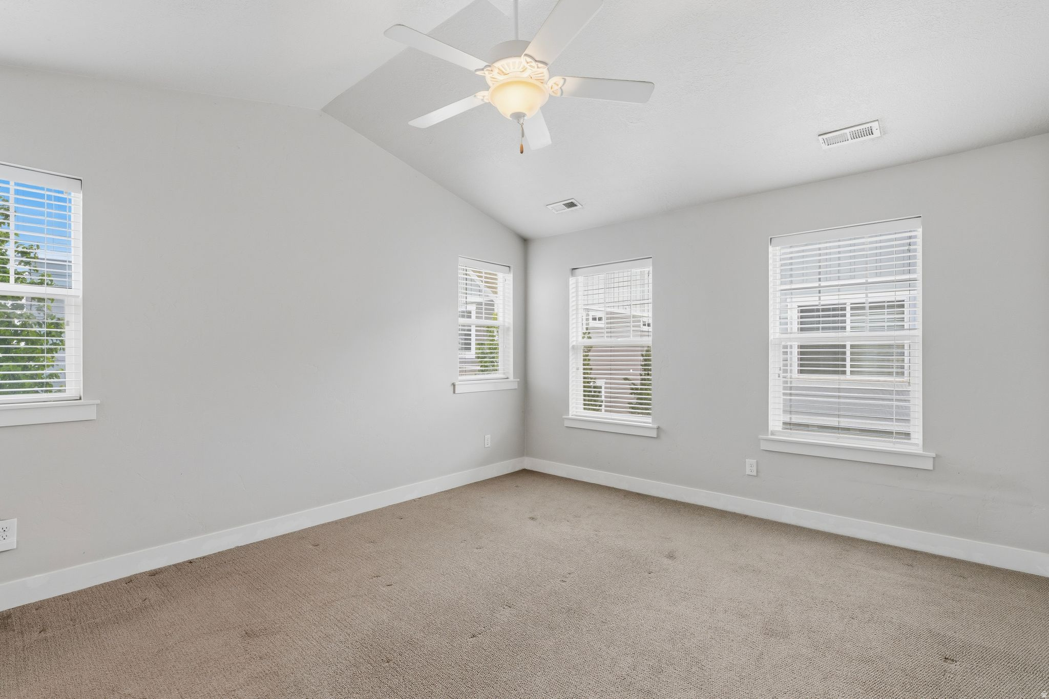 CHESHAM VILLAGE - Residential