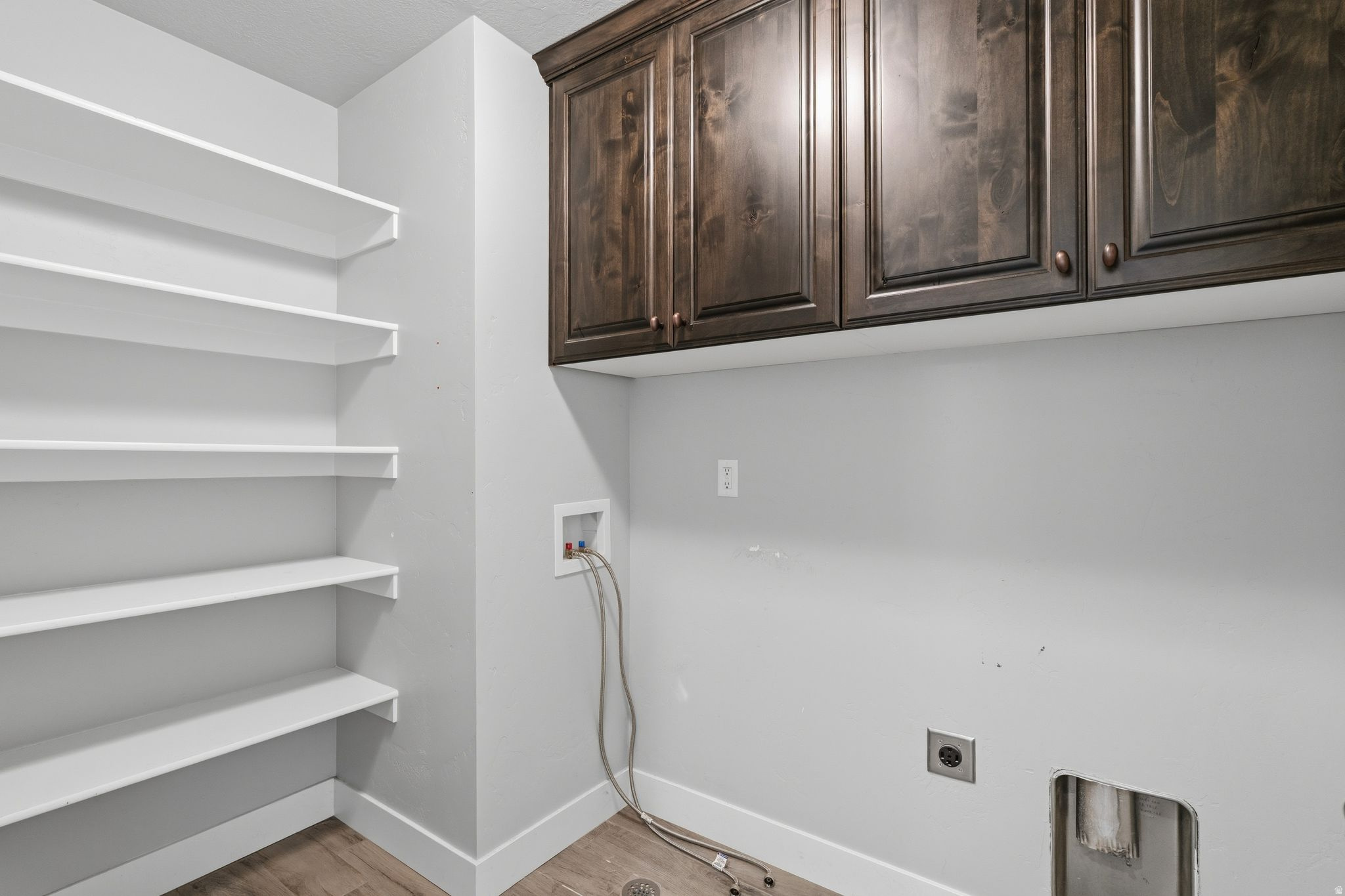 CHESHAM VILLAGE - Residential