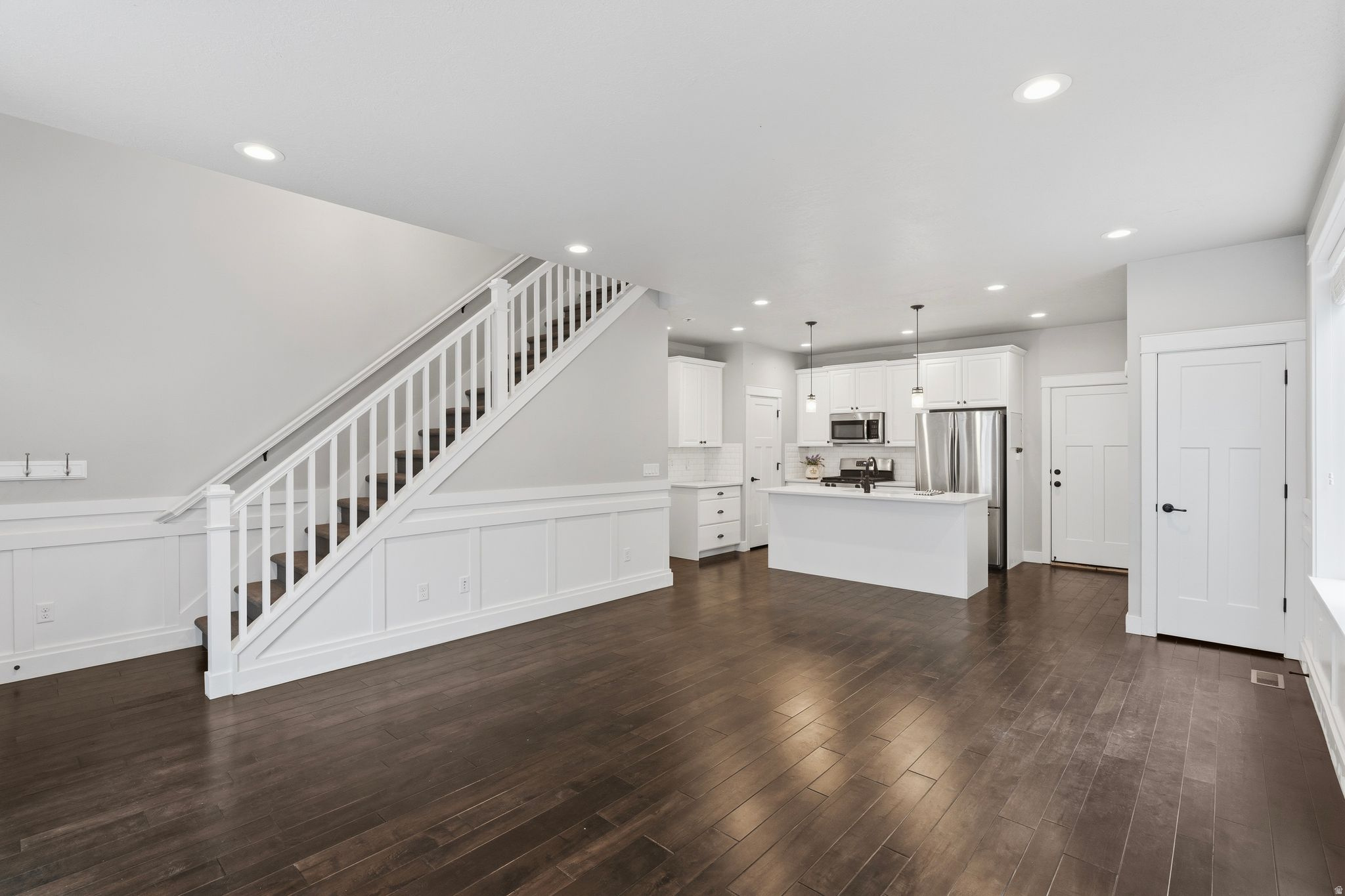 CHESHAM VILLAGE - Residential