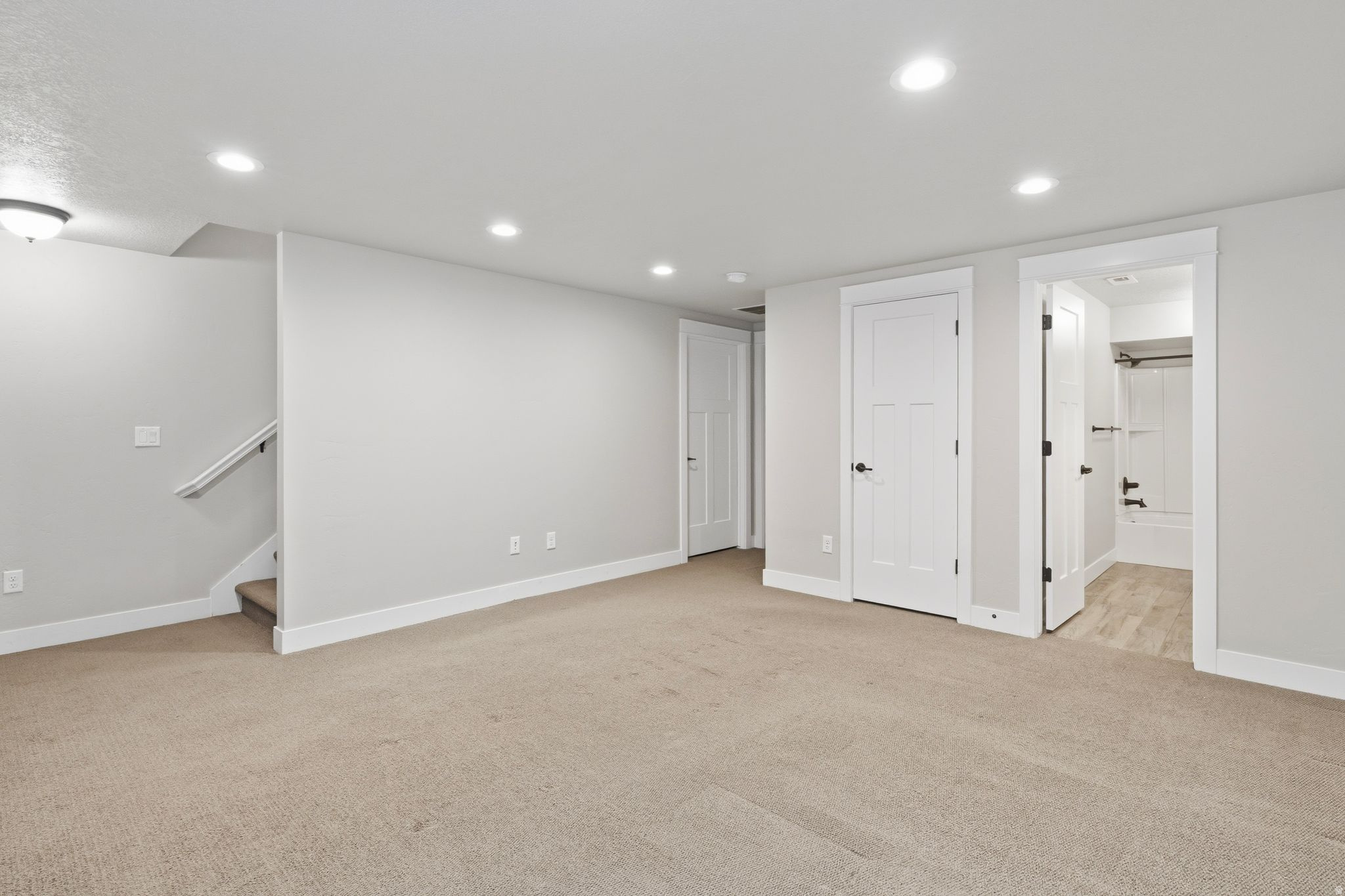 CHESHAM VILLAGE - Residential