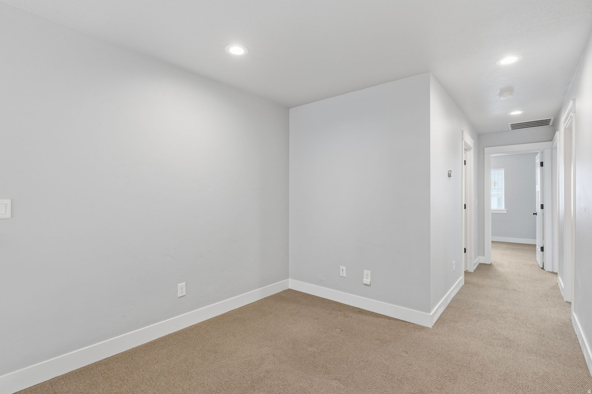 CHESHAM VILLAGE - Residential