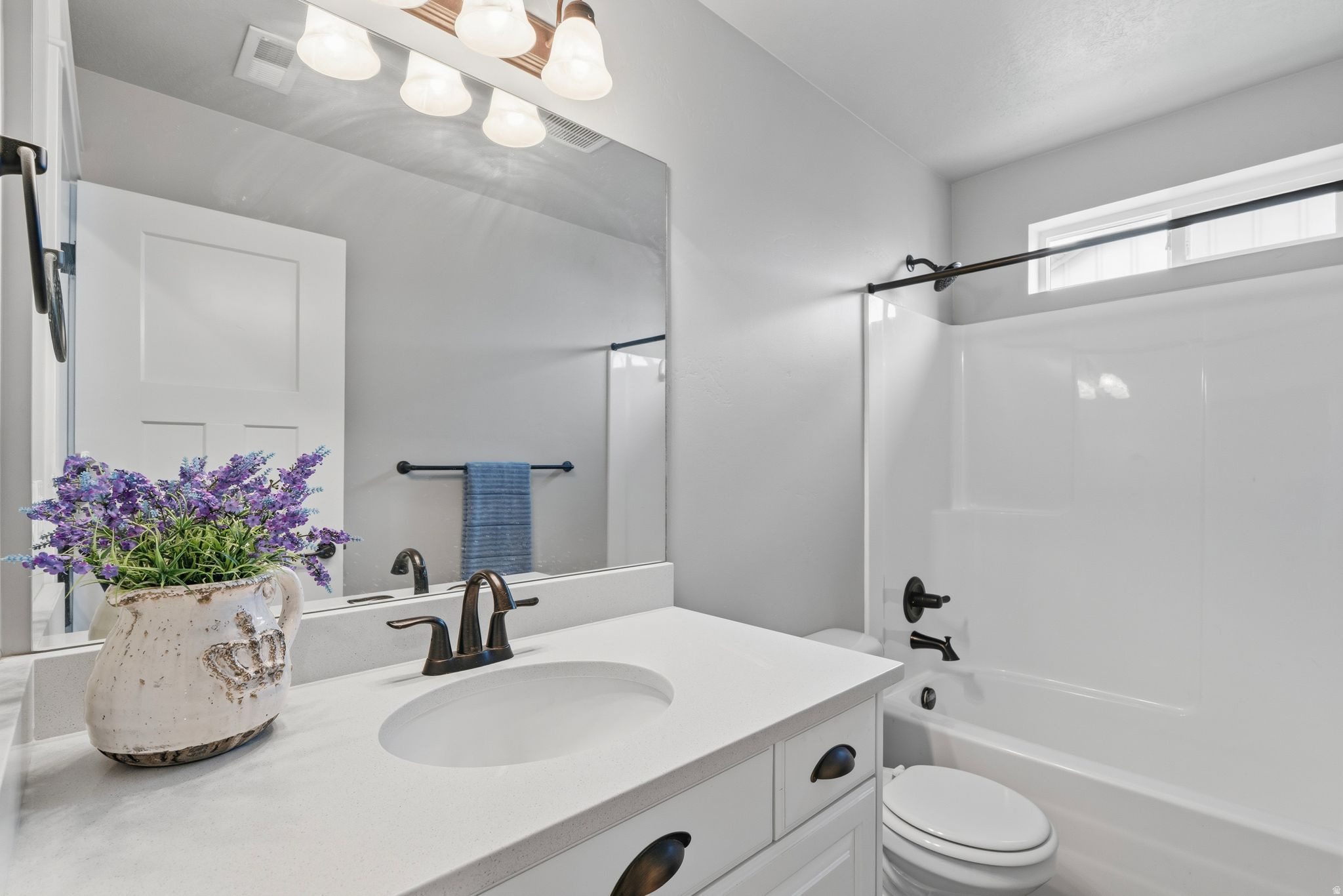 CHESHAM VILLAGE - Residential