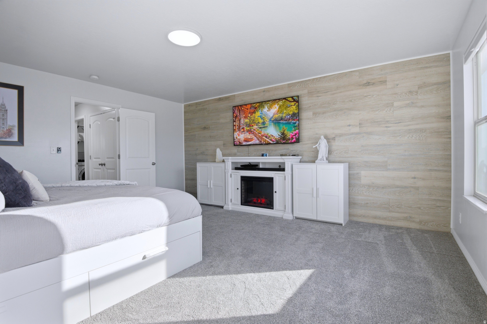 WHISPERING WILLOW - Residential