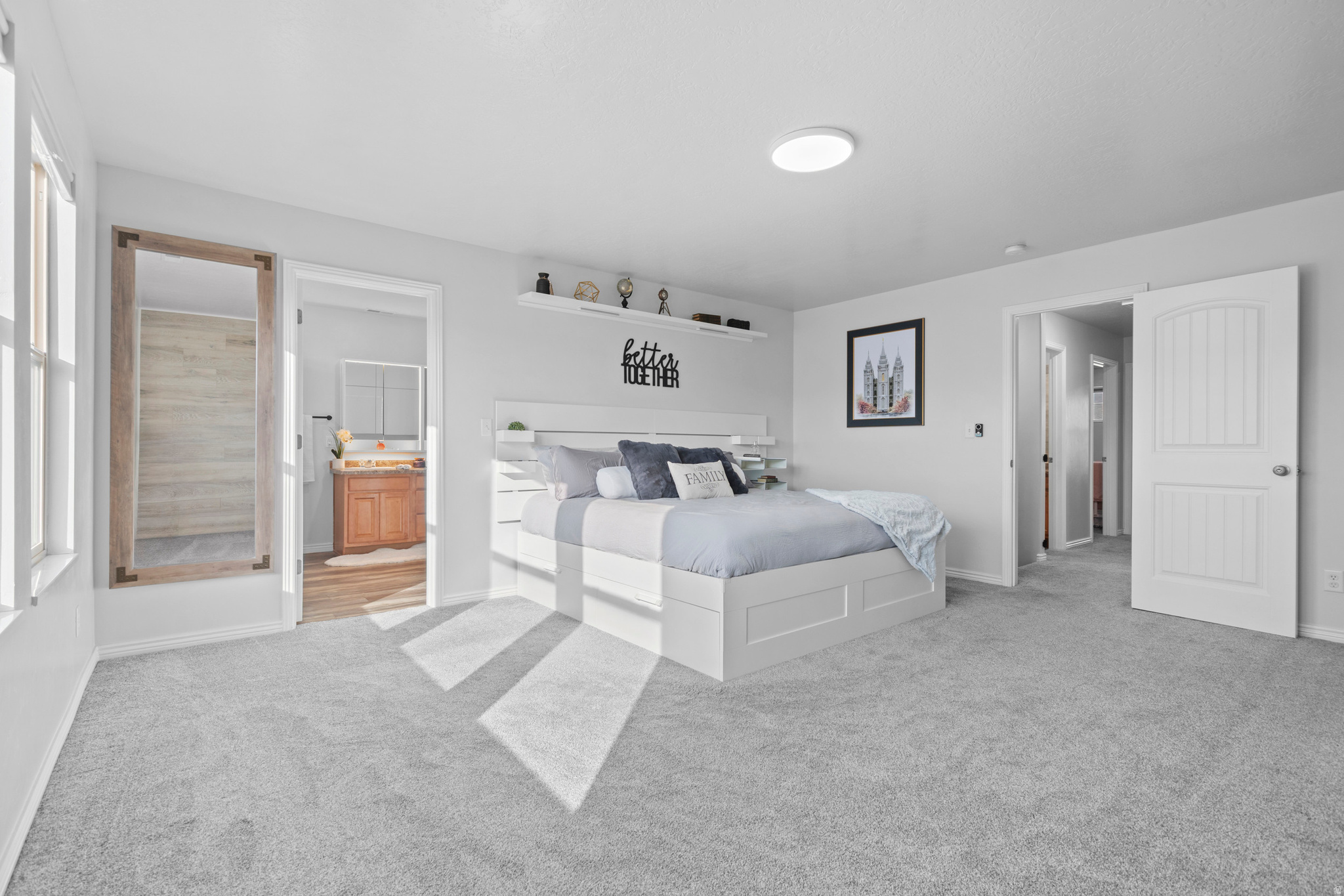 WHISPERING WILLOW - Residential