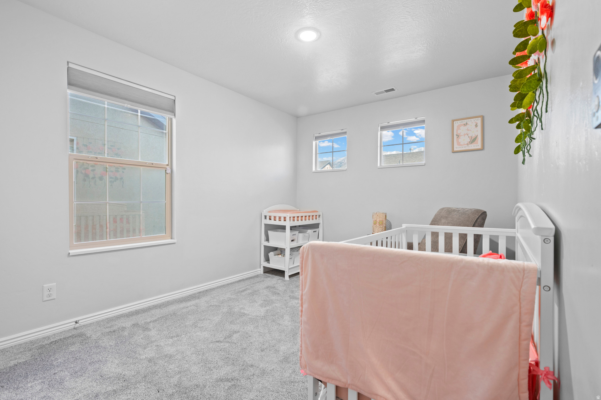 WHISPERING WILLOW - Residential