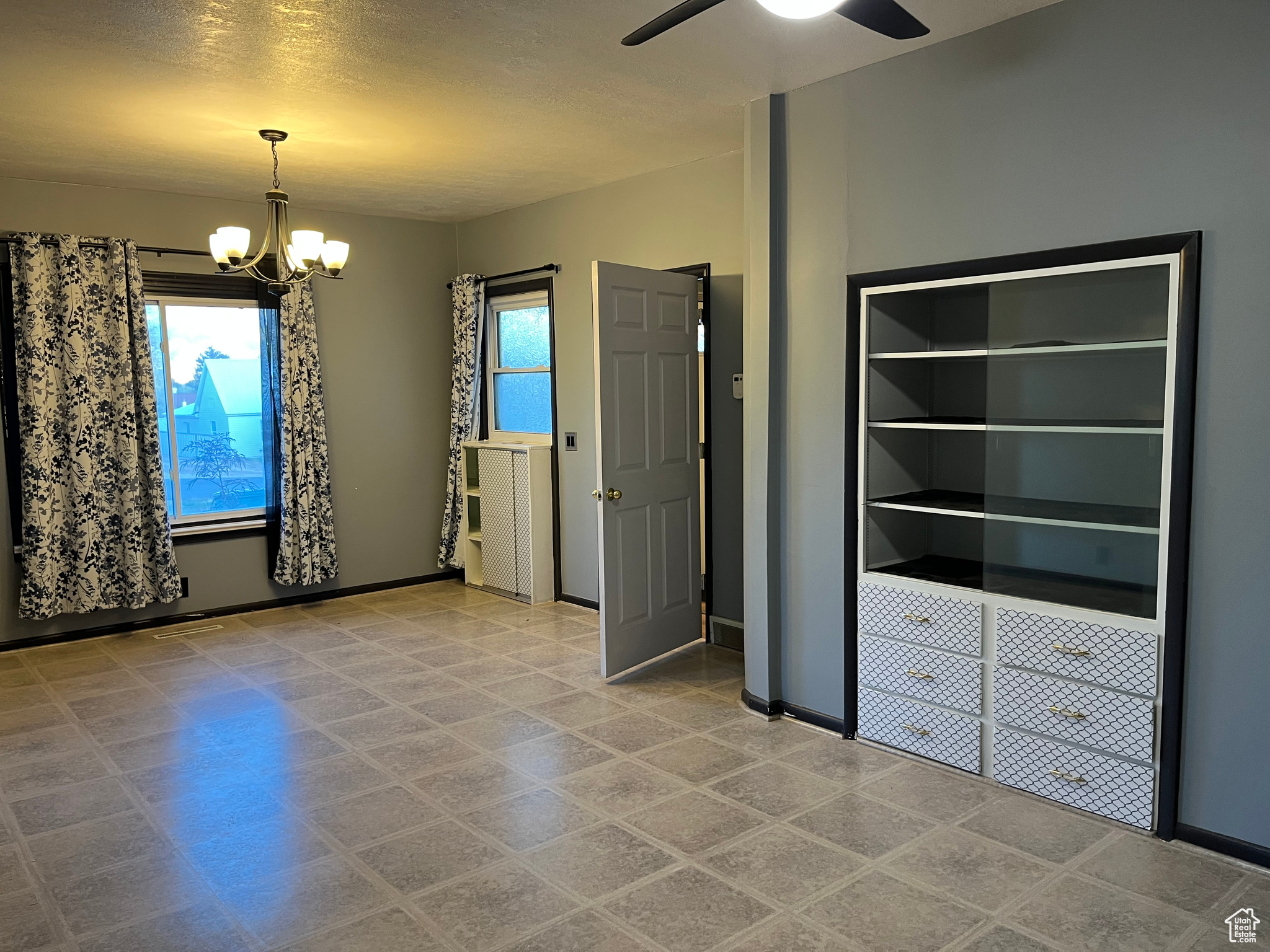 DAILEY MINOR - Residential