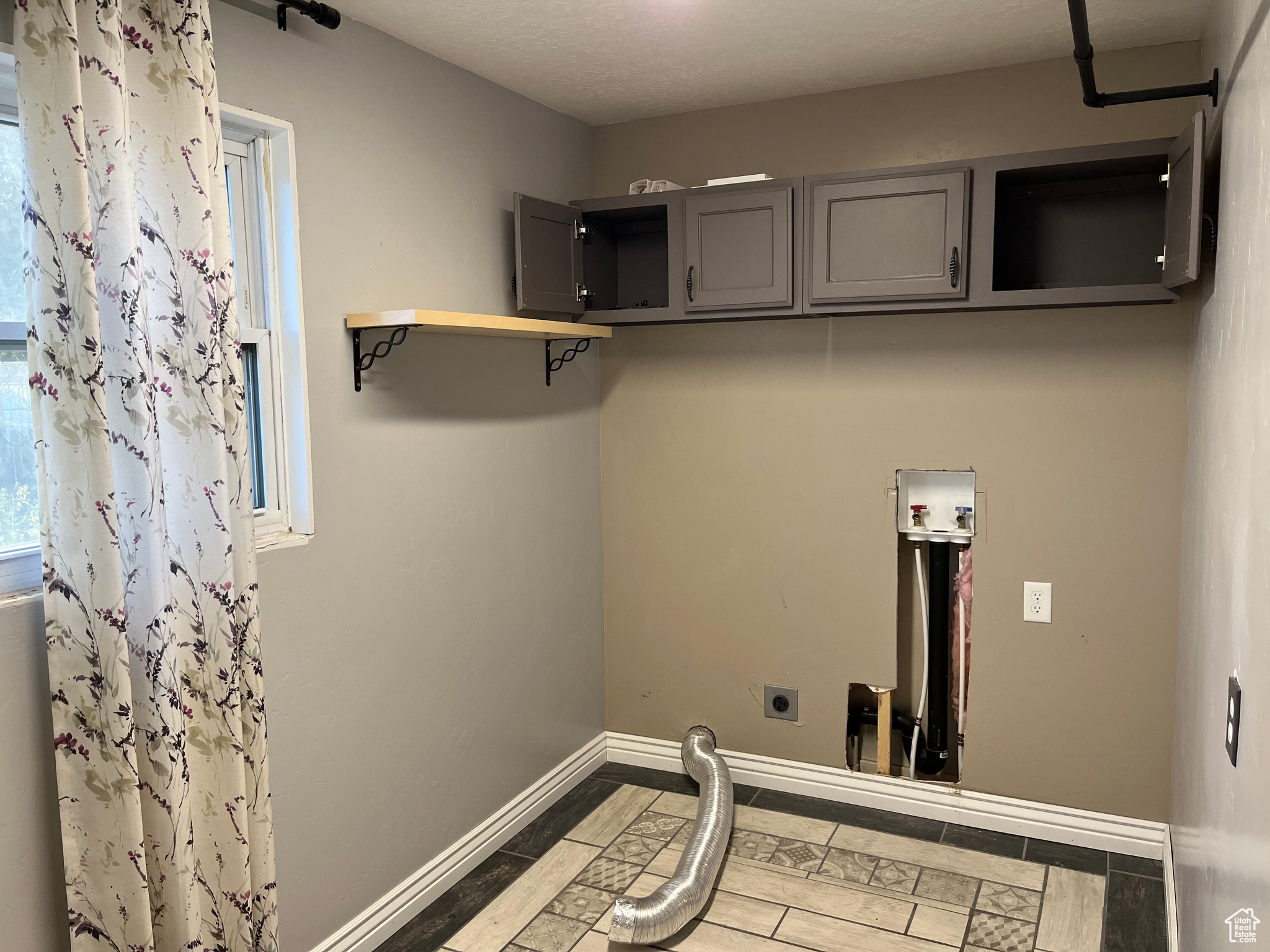 DAILEY MINOR - Residential