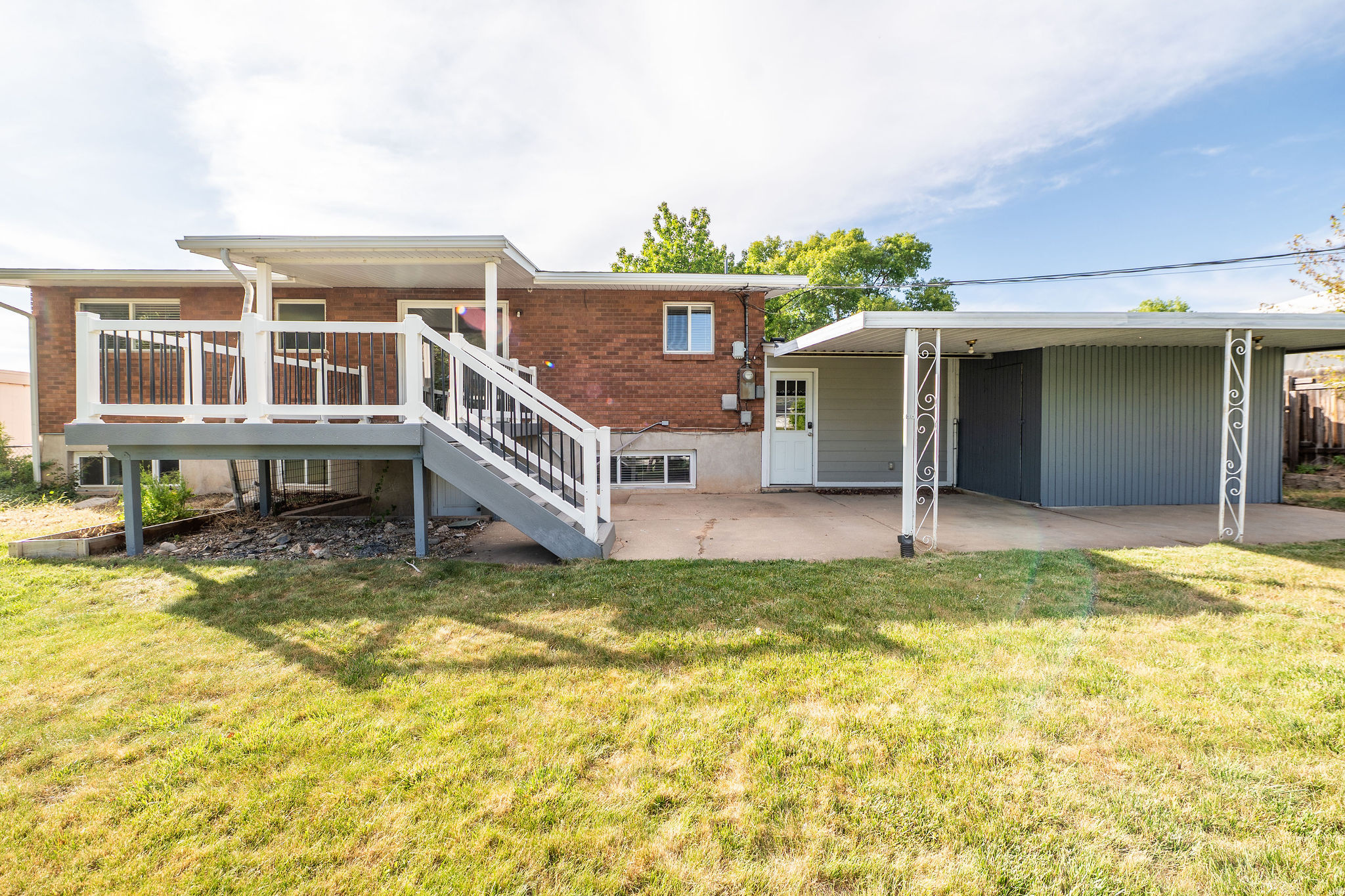 KING CLARION HILLS - Residential