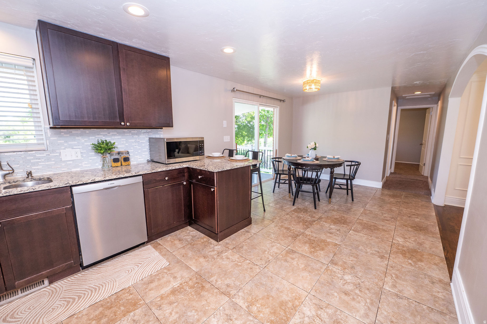 KING CLARION HILLS - Residential