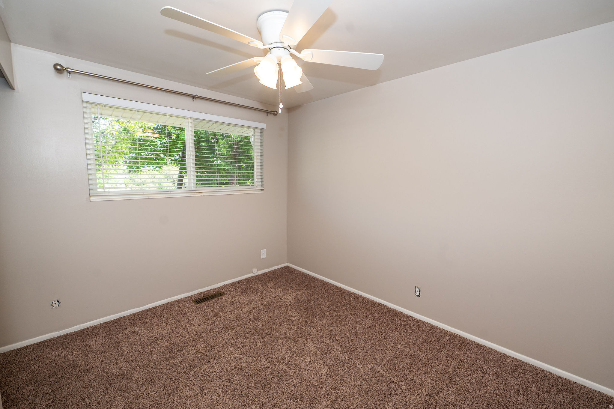 KING CLARION HILLS - Residential