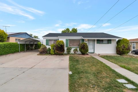 Photo of 4566 W 5415 S, Kearns, UT 84118 (MLS # 2151787)