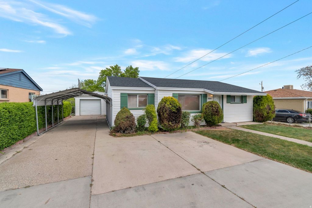 Photo of 4566 W 5415 S, Kearns, UT 84118 (MLS # 2151787)