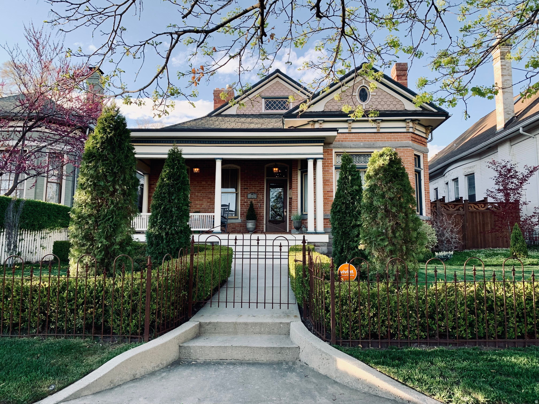 AVENUES HISTORIC - Residential