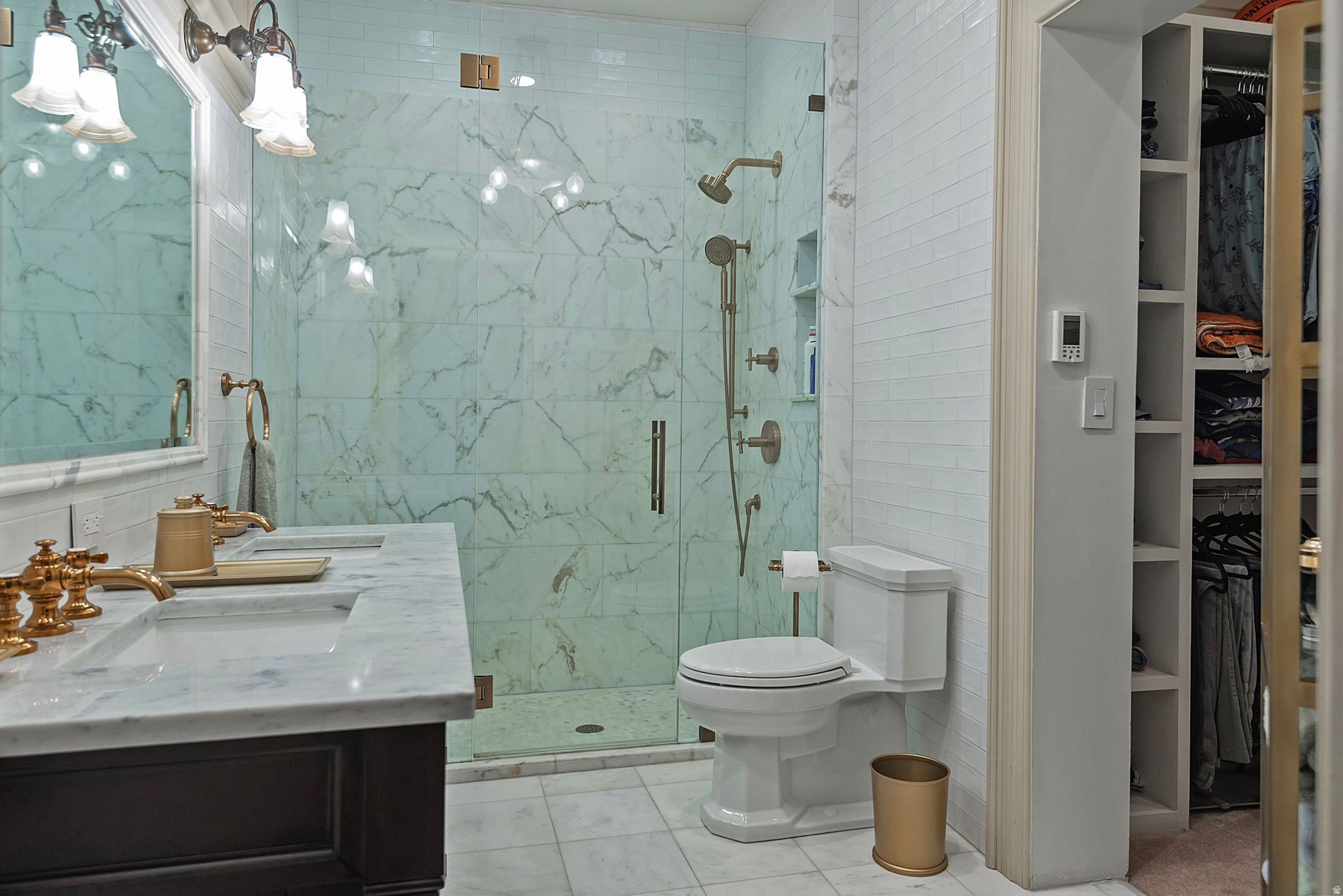 AVENUES HISTORIC - Residential